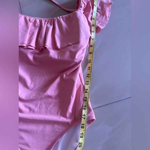 Michael Kors Pink Ruffle Swimsuit Built in Shelf Bra Padded Cups Off Shoulder 6 - Picture 10 of 16